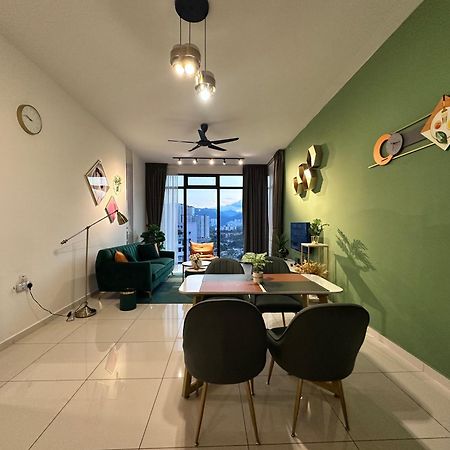 New 2Br Georgetown Warm And Lovely Homestay 10Pax-无敌美景两房民宿 Beacon Executive Suite エクステリア 写真