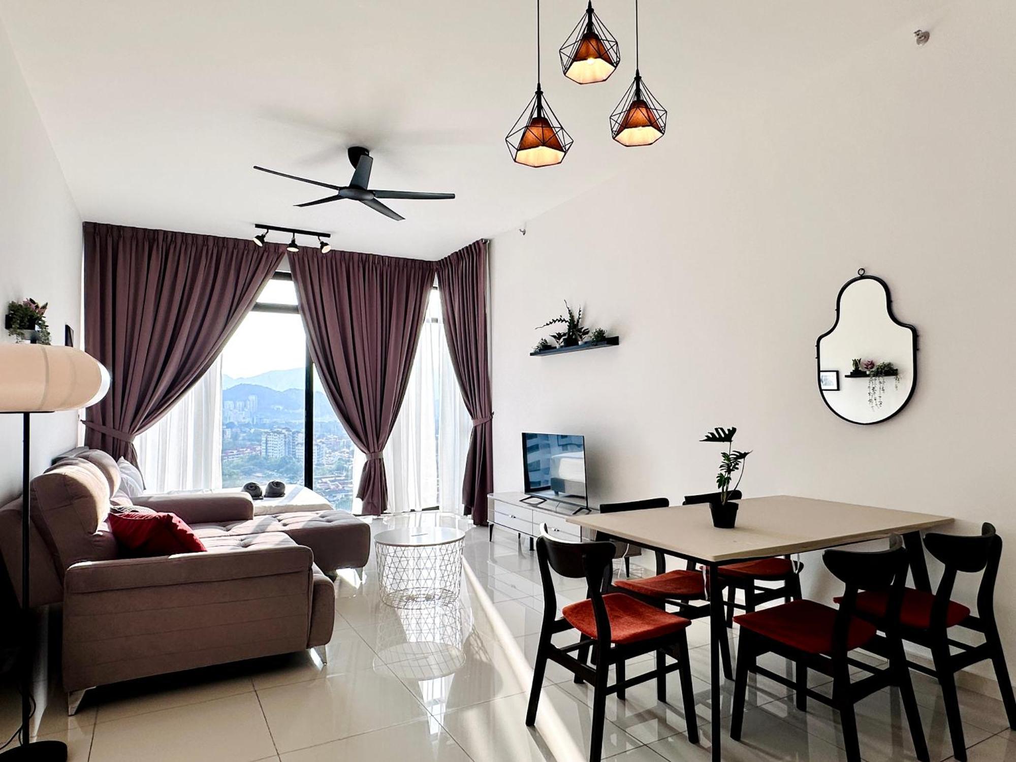 New 2Br Georgetown Warm And Lovely Homestay 10Pax-无敌美景两房民宿 Beacon Executive Suite エクステリア 写真