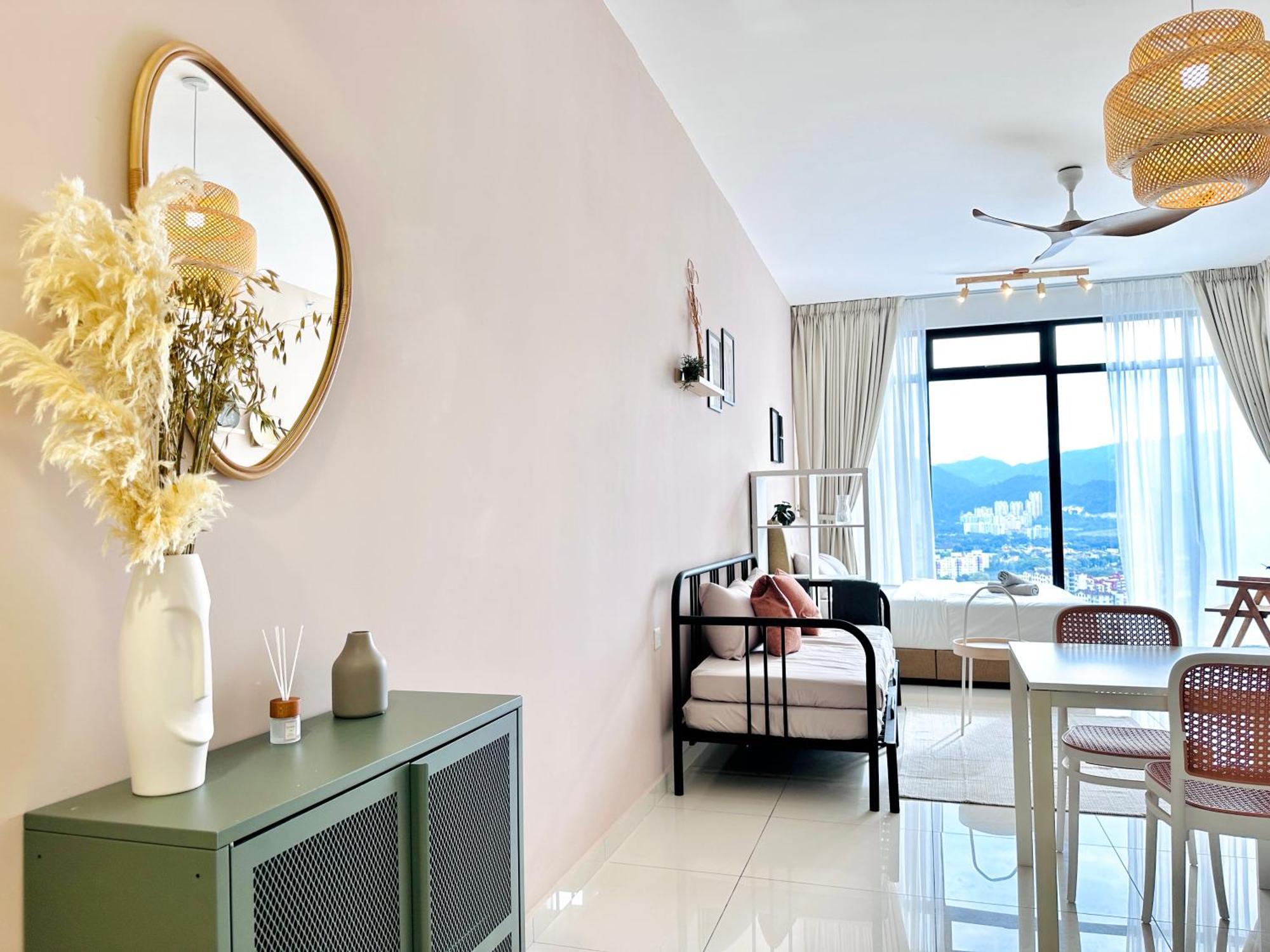 New 2Br Georgetown Warm And Lovely Homestay 10Pax-无敌美景两房民宿 Beacon Executive Suite エクステリア 写真