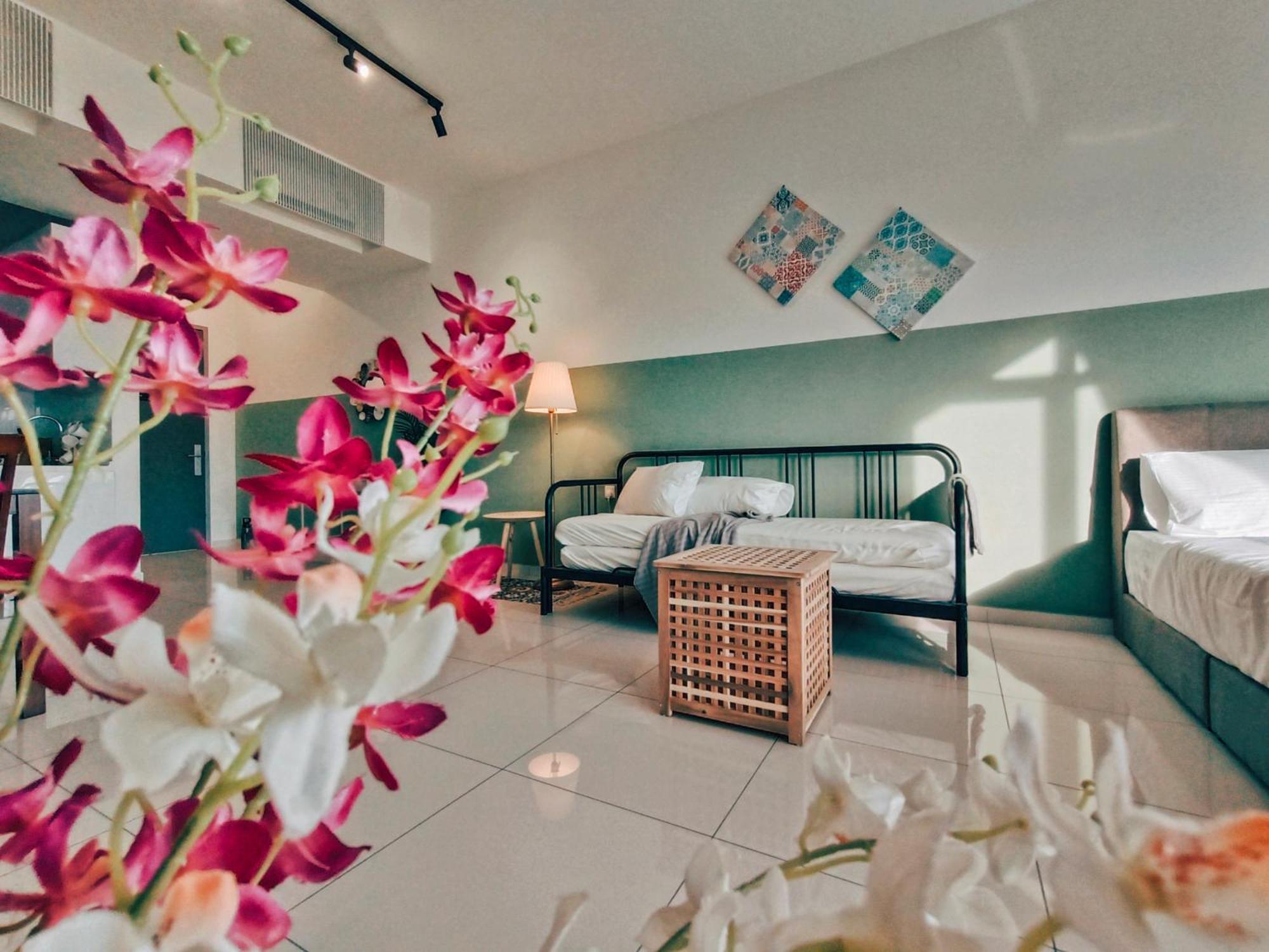 New 2Br Georgetown Warm And Lovely Homestay 10Pax-无敌美景两房民宿 Beacon Executive Suite エクステリア 写真
