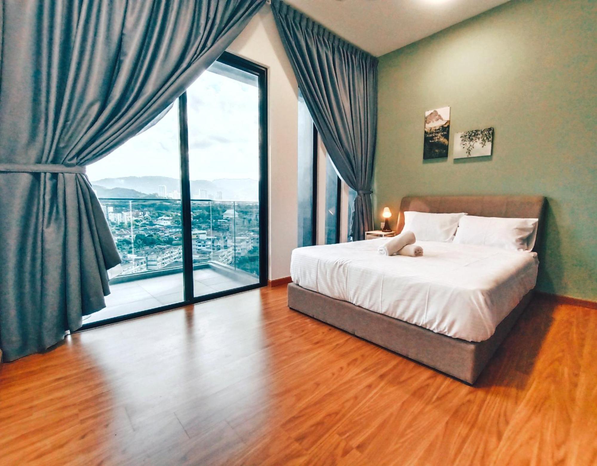 New 2Br Georgetown Warm And Lovely Homestay 10Pax-无敌美景两房民宿 Beacon Executive Suite エクステリア 写真