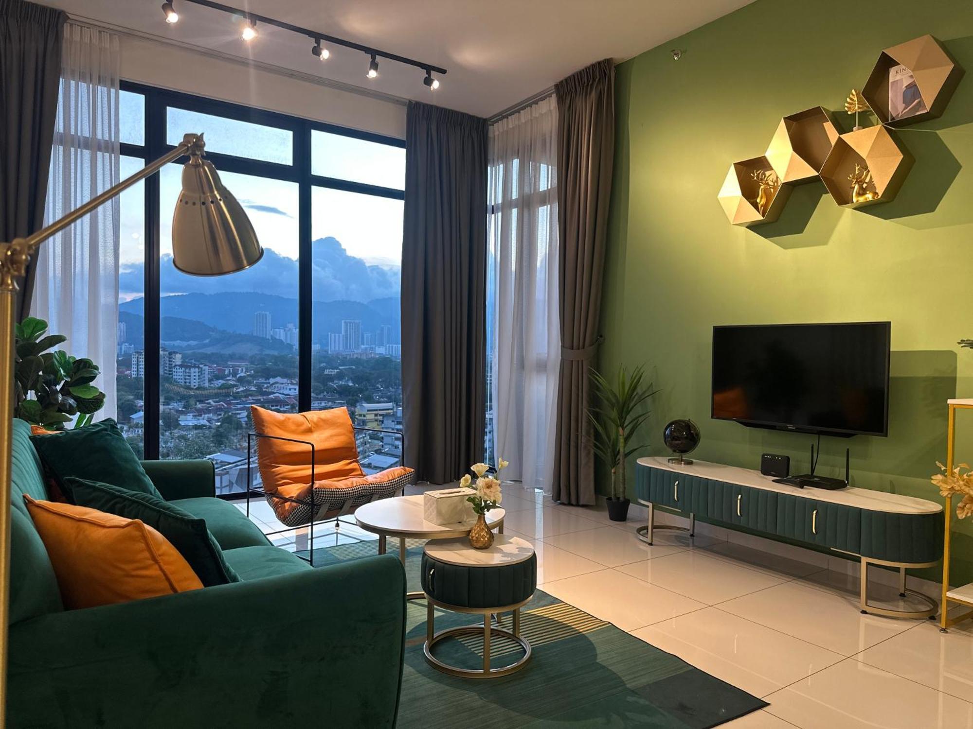 New 2Br Georgetown Warm And Lovely Homestay 10Pax-无敌美景两房民宿 Beacon Executive Suite エクステリア 写真