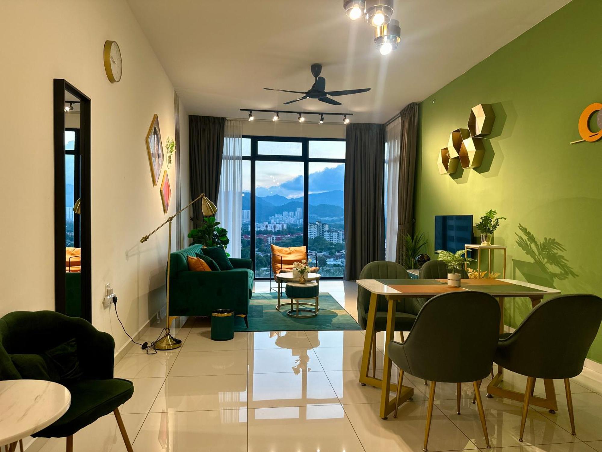 New 2Br Georgetown Warm And Lovely Homestay 10Pax-无敌美景两房民宿 Beacon Executive Suite エクステリア 写真